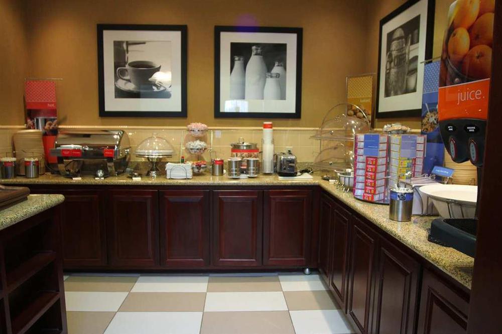 Hampton Inn By Hilton Clinton Restaurante foto
